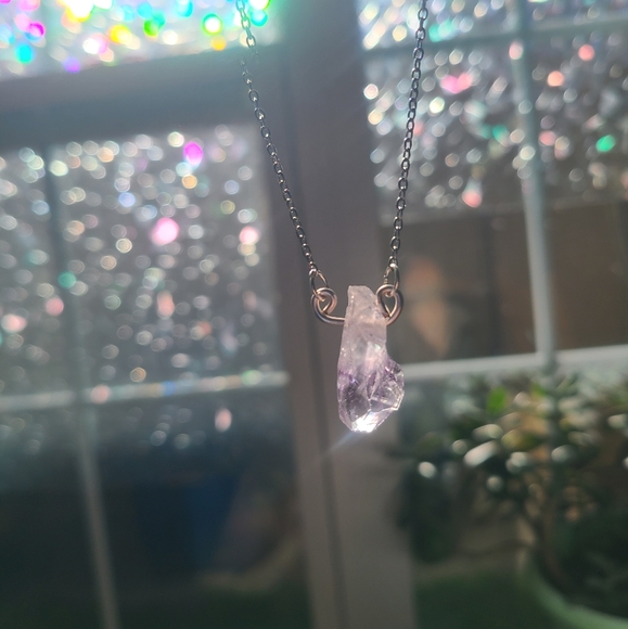 Handmade amethyst point necklace - Picture 4 of 5